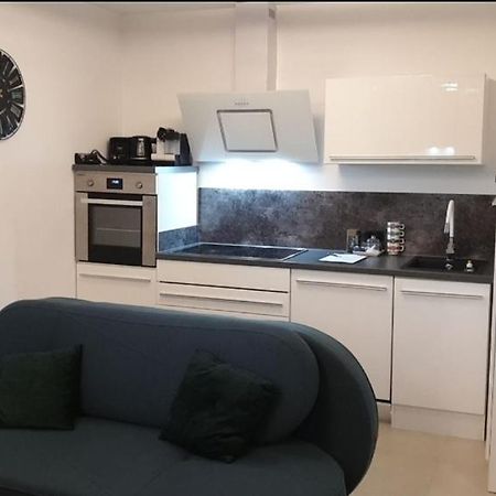 Apartment Mit Schoener, Moderner Einrichtung Keulen Buitenkant foto