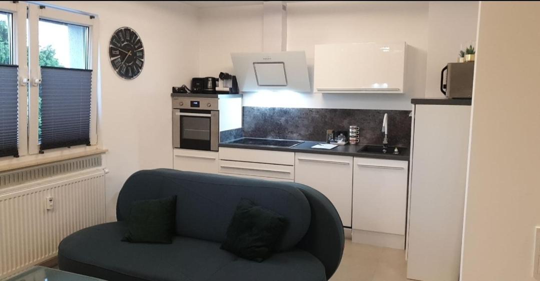 Apartment Mit Schoener, Moderner Einrichtung Keulen Buitenkant foto